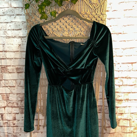 emerald green lucy in the sky dress - Picture 5 of 5